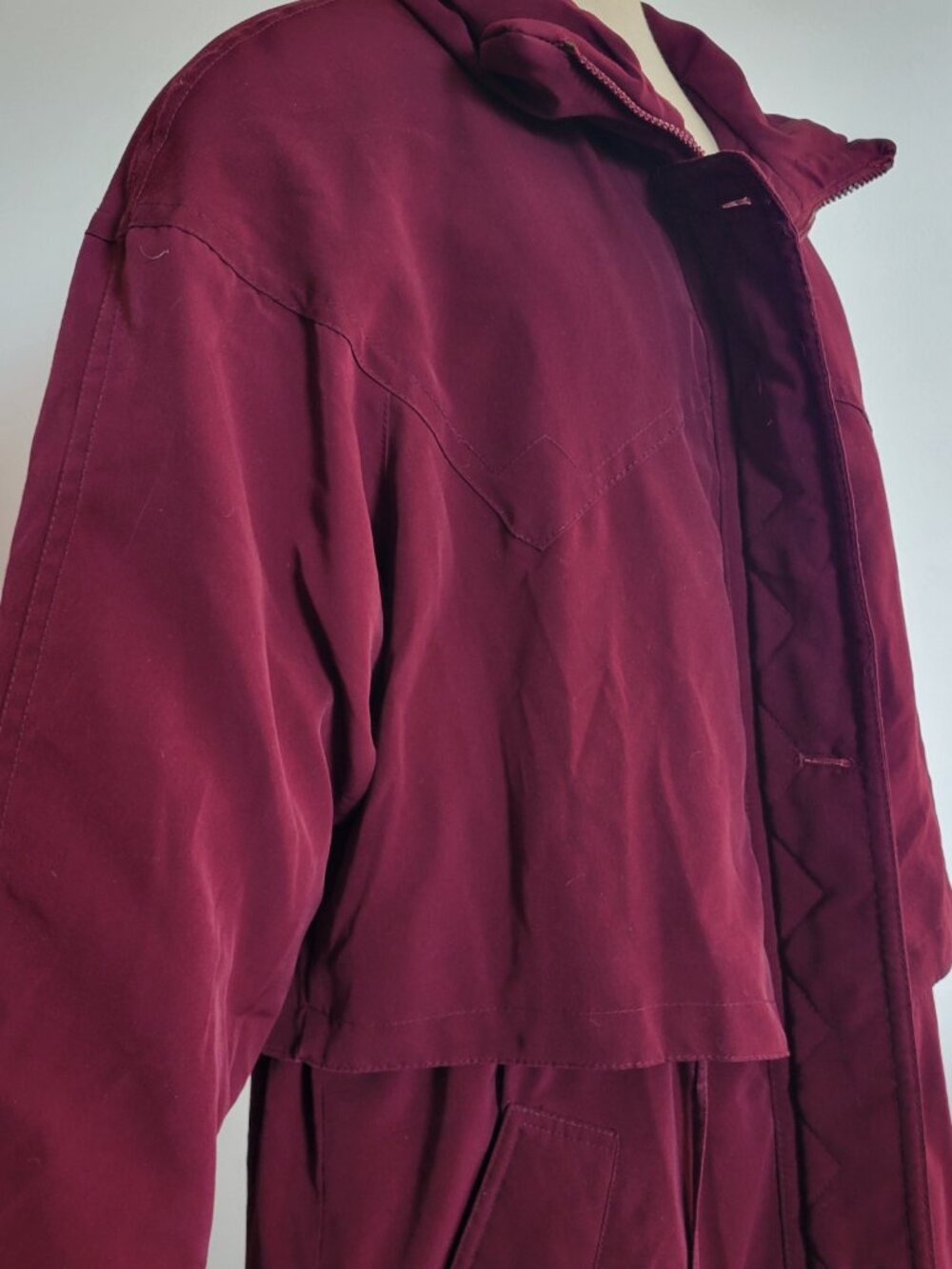 Neiman Marcus Maroon Long Hooded Down Puffer Coat Size M - Picture 5 of 16